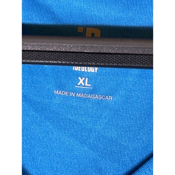 ID Ideology Men's Birdseye Mesh V-Neck T-Shirt, Blue, Size XL, NWT - Picture 3 of 4